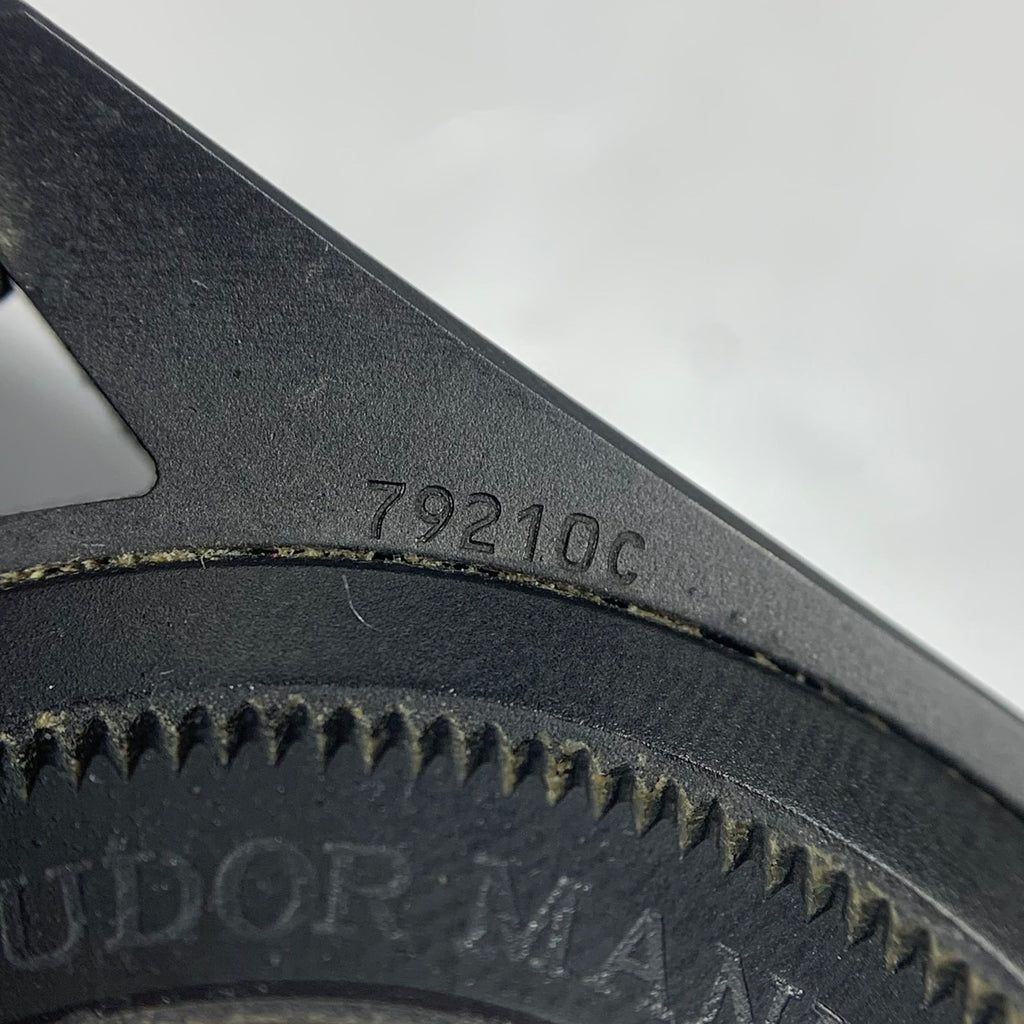 Tudor Bìwān Ceramic Type 41 millimeters m79210cnu-0001