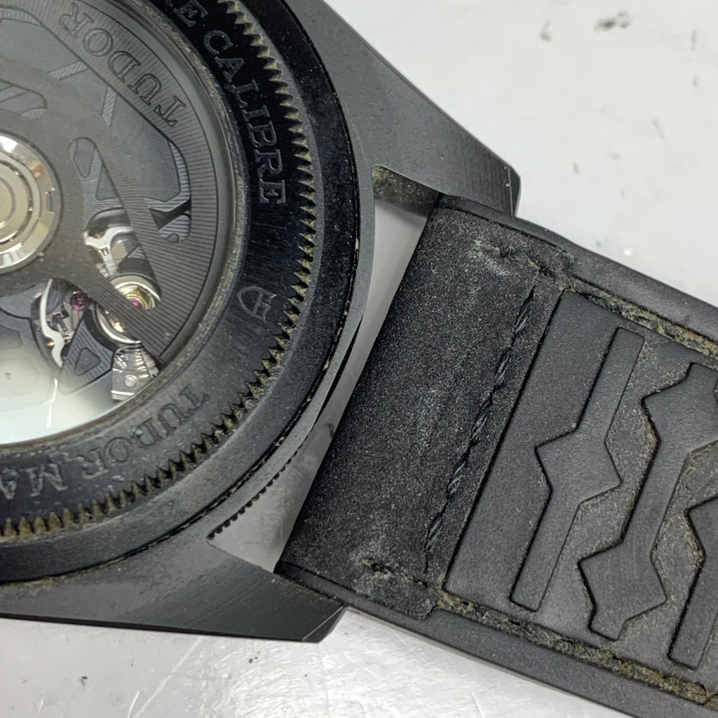 Tudor Bìwān Ceramic Type 41 millimeters m79210cnu-0001