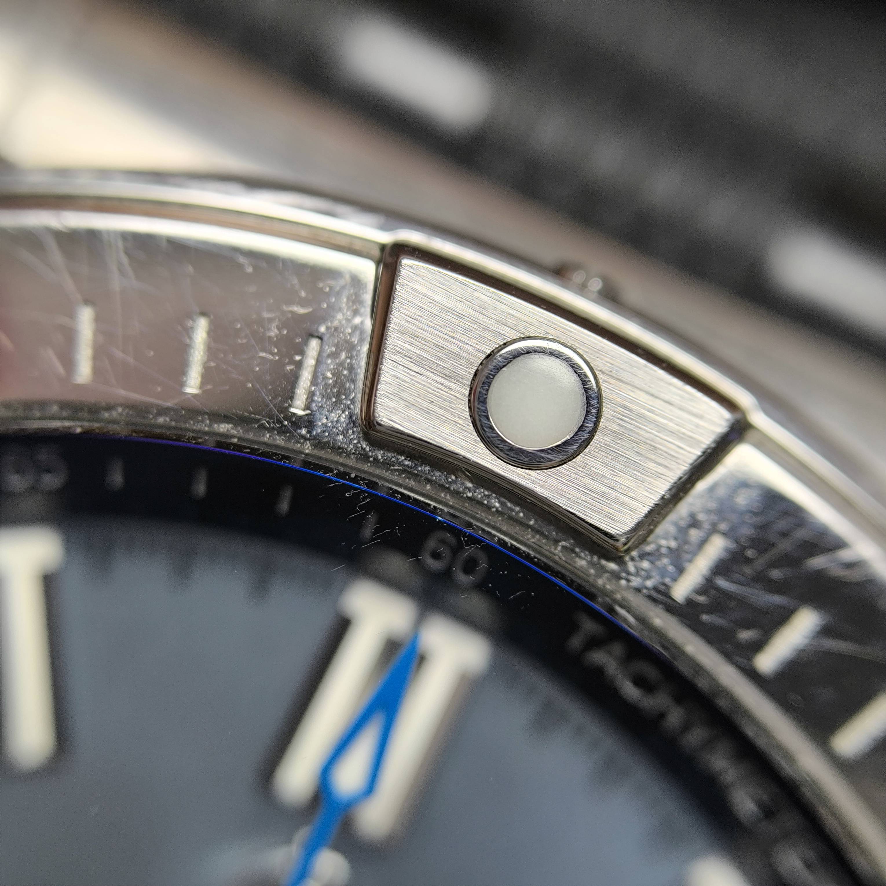 Breitling Chronomat B01 42 mechanical chronograph watch Mechanical watch 42 millimeters PB0134101C1S2