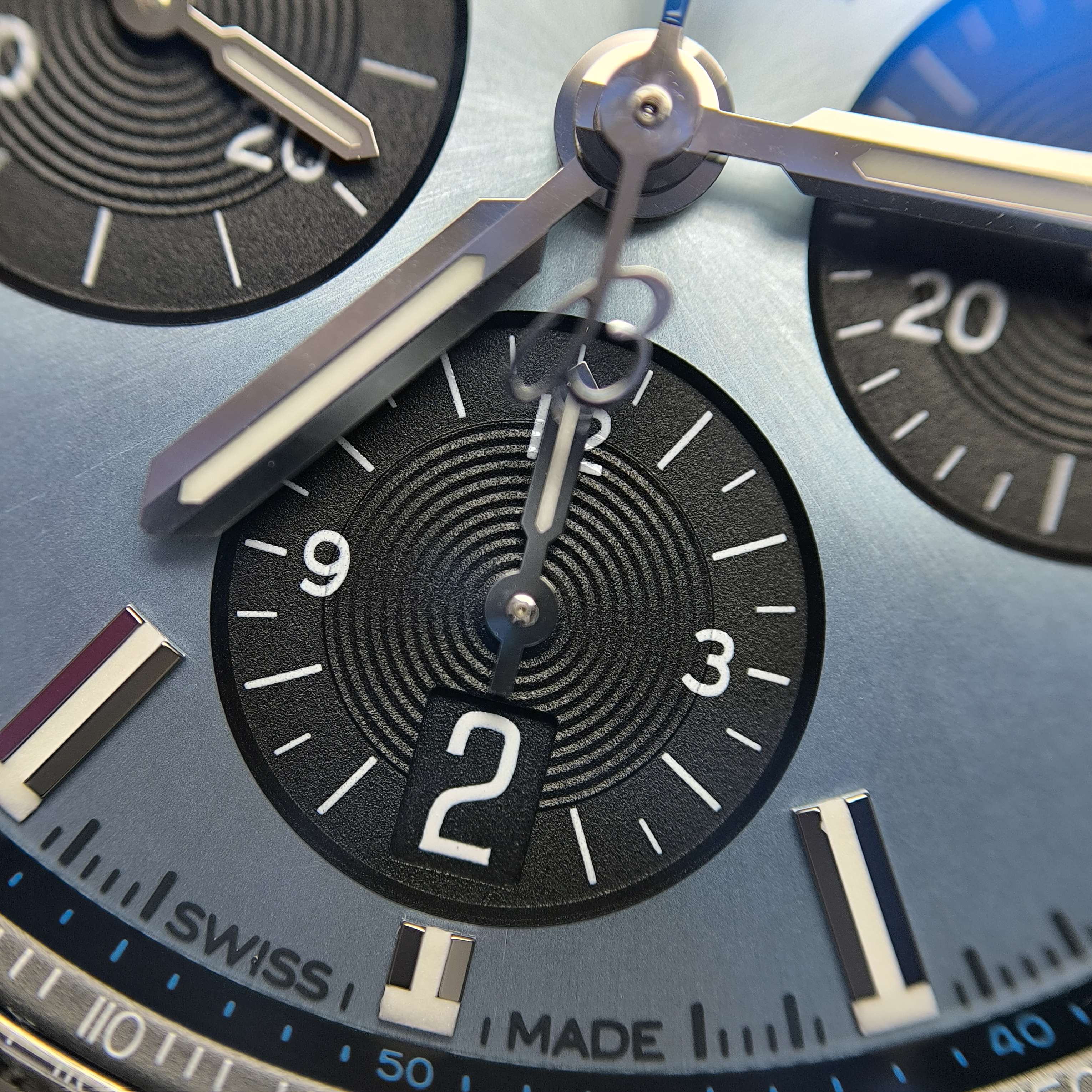 Breitling Chronomat B01 42 mechanical chronograph watch Mechanical watch 42 millimeters PB0134101C1S2
