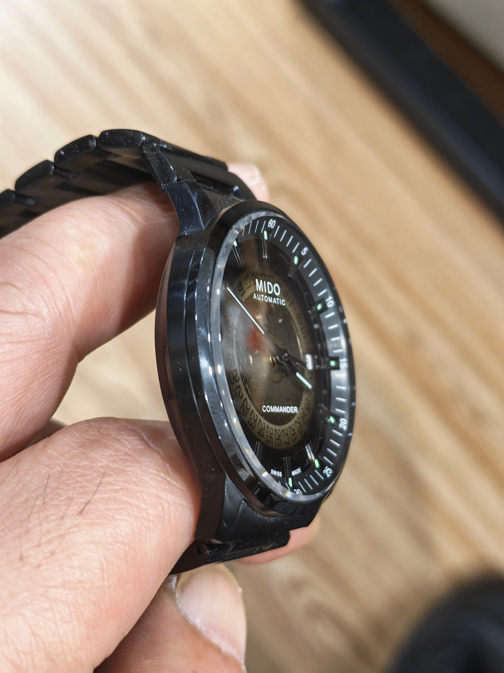 Mido Commander Automatic (self-winding) watch 40 millimeters M021.407.33.411.00
