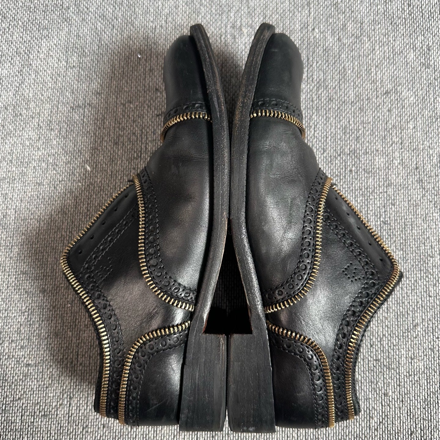Louis Vuitton Metal Black