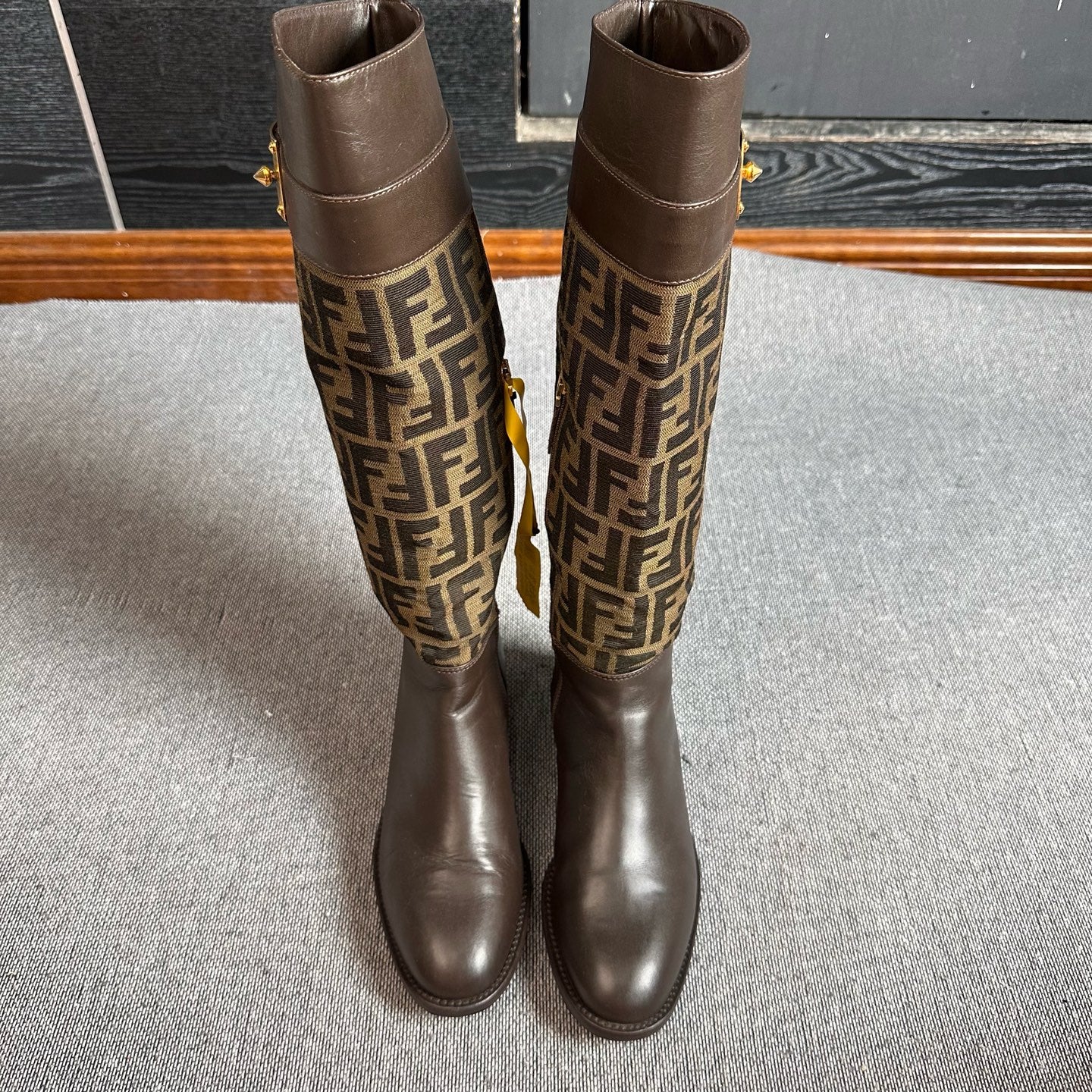 Fendi Leather Ankle boots