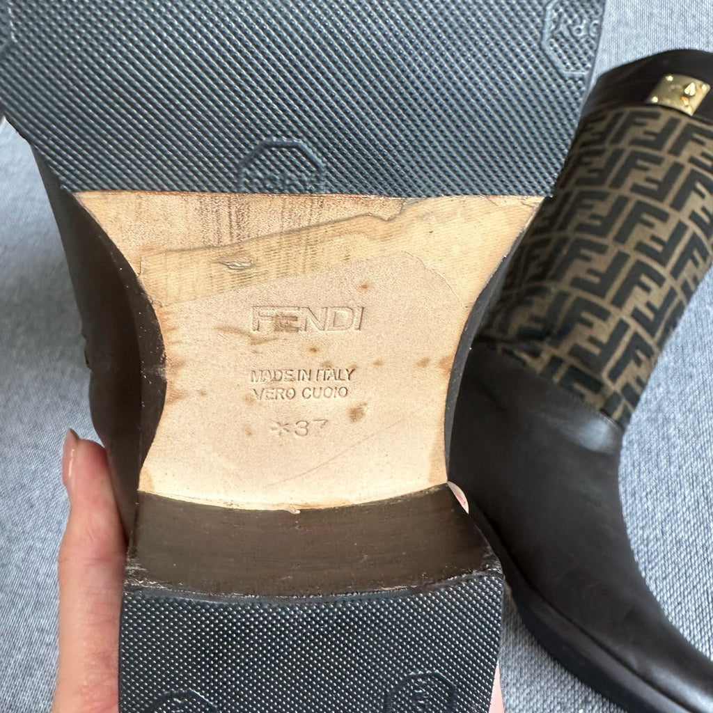 Fendi Leather Ankle boots