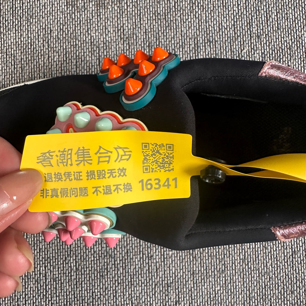 Fendi Multicolor Athletic sneakers