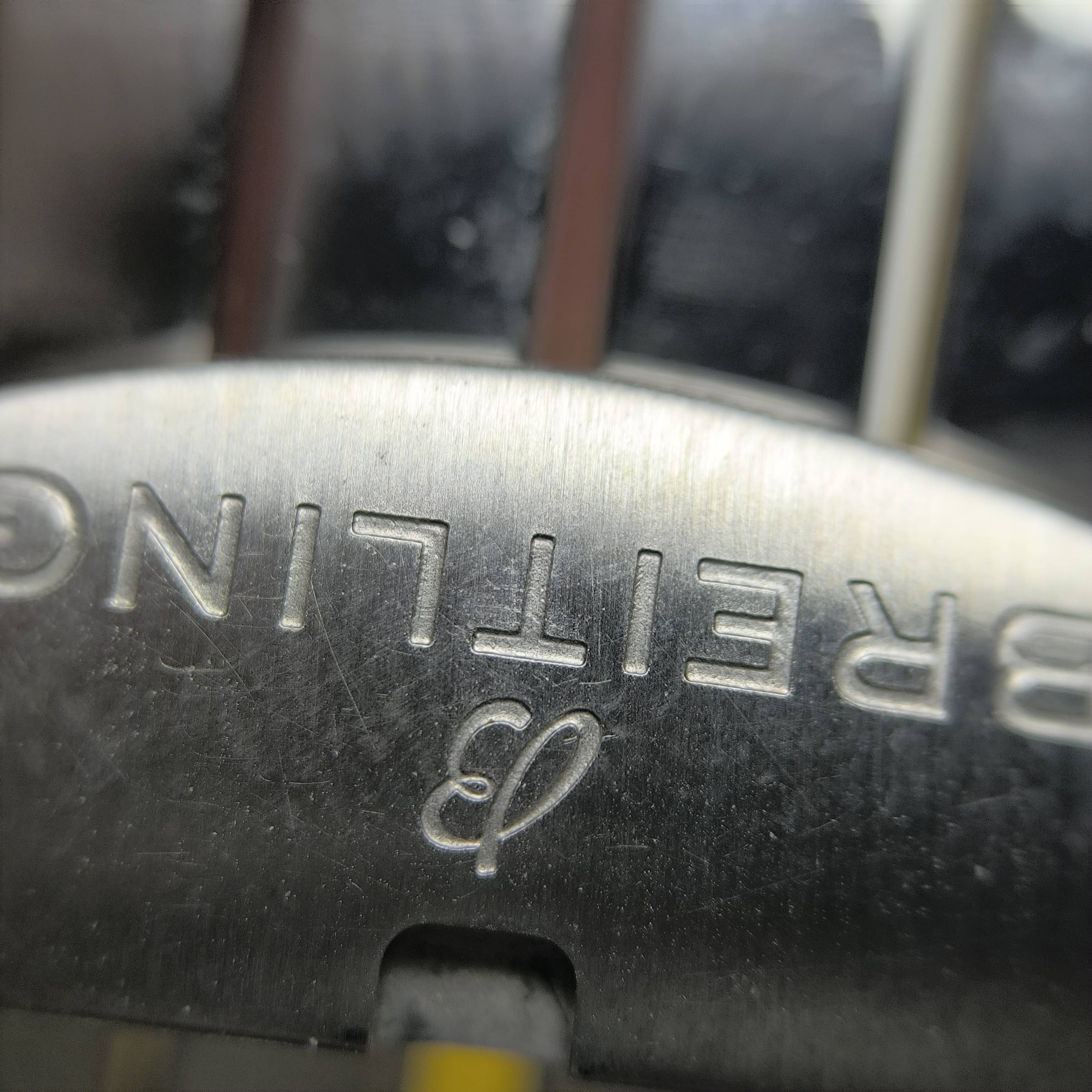 Breitling Avenger 44 millimeters A32320101B1X1