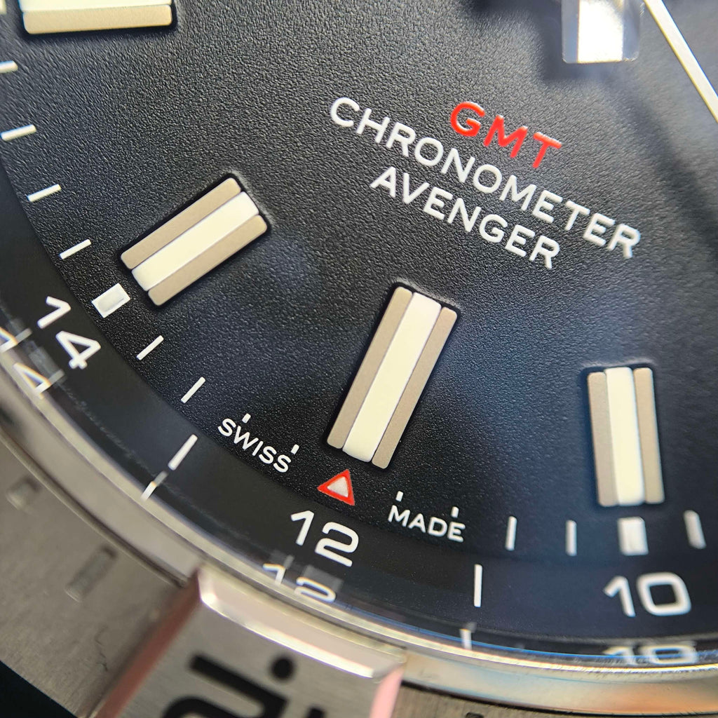 Breitling Avenger 44 millimeters A32320101B1X1