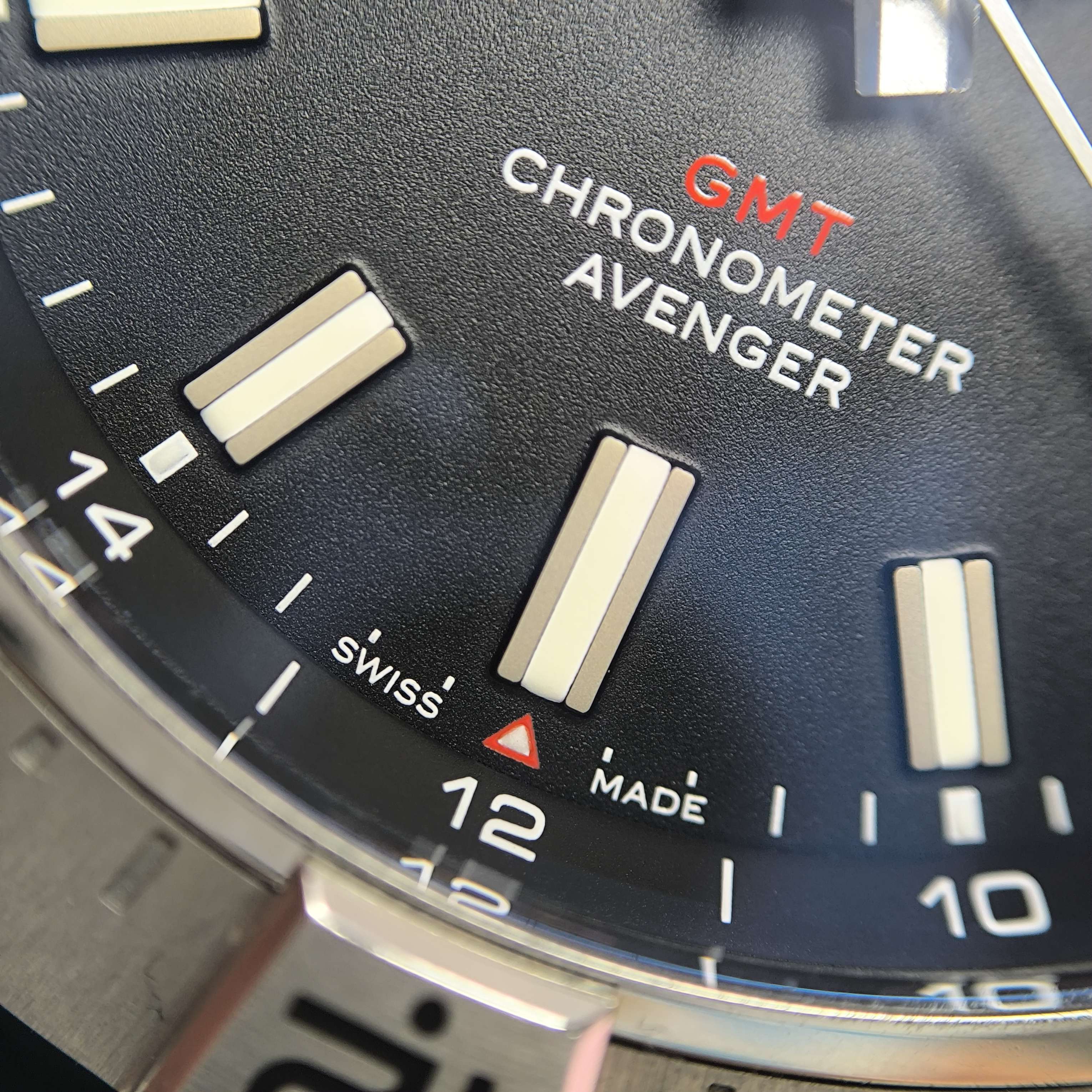 Breitling Avenger 44 millimeters A32320101B1X1