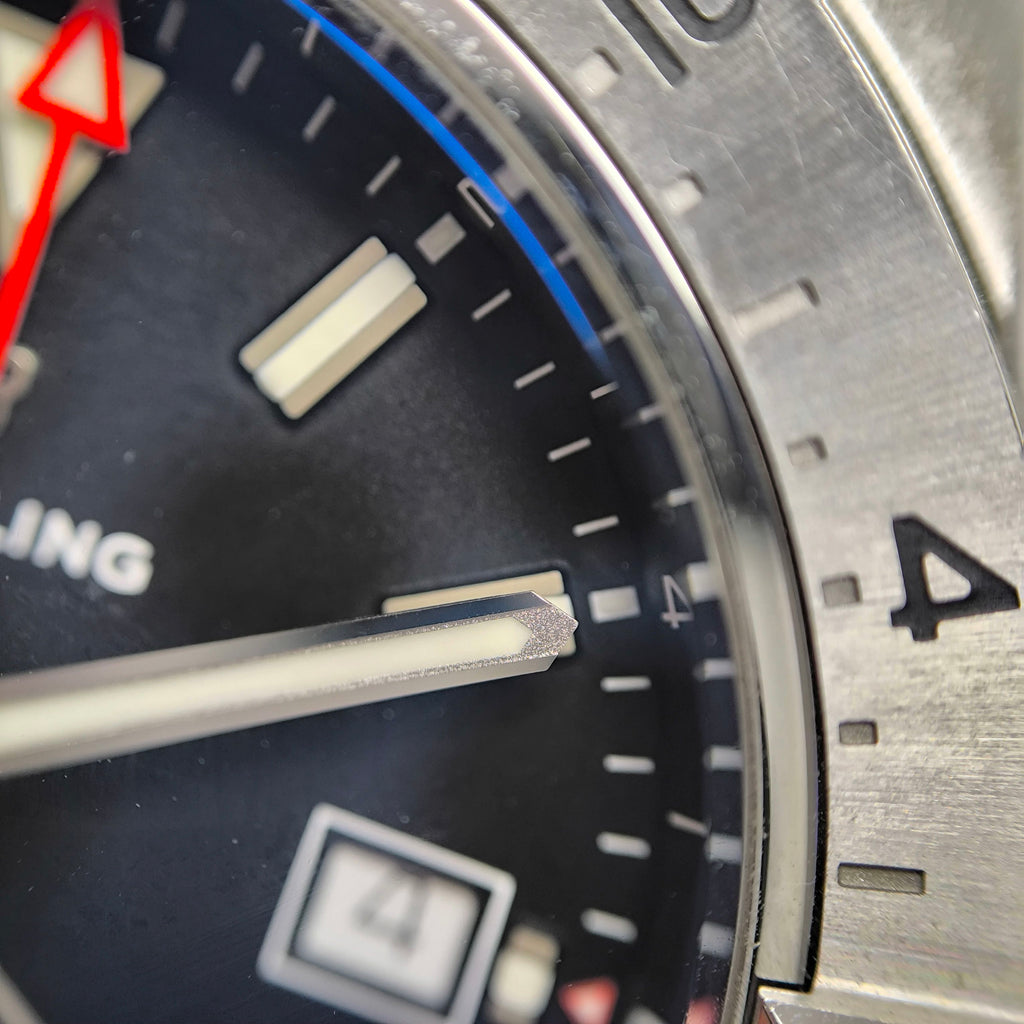 Breitling Avenger 44 millimeters A32320101B1X1