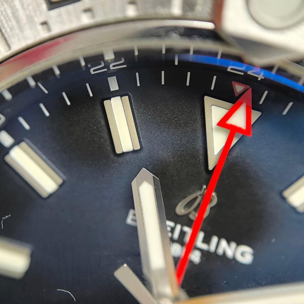 Breitling Avenger 44 millimeters A32320101B1X1