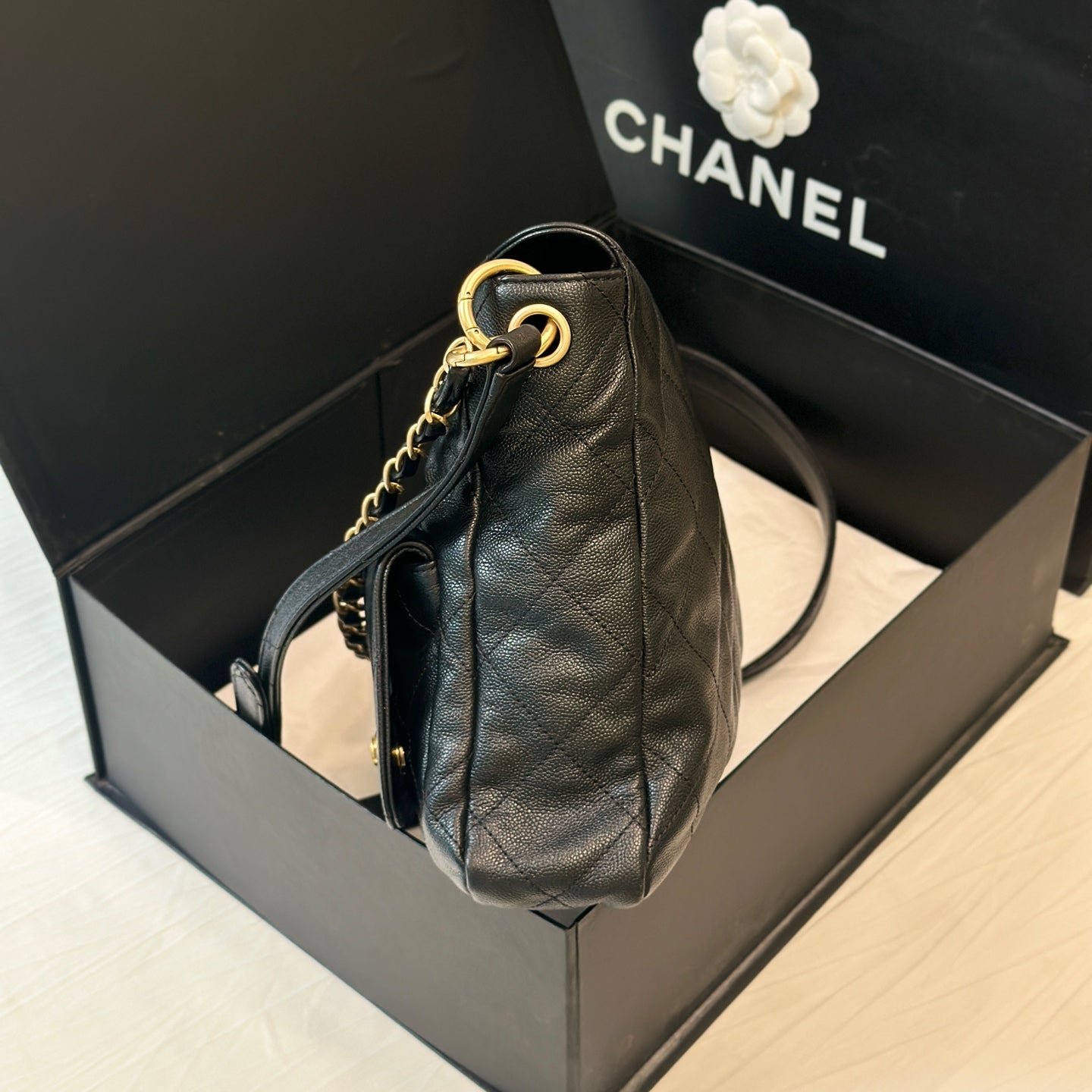 Chanel Handheld, shoulder, and crossbody bag Messenger Bag AS5384-B19489-94305