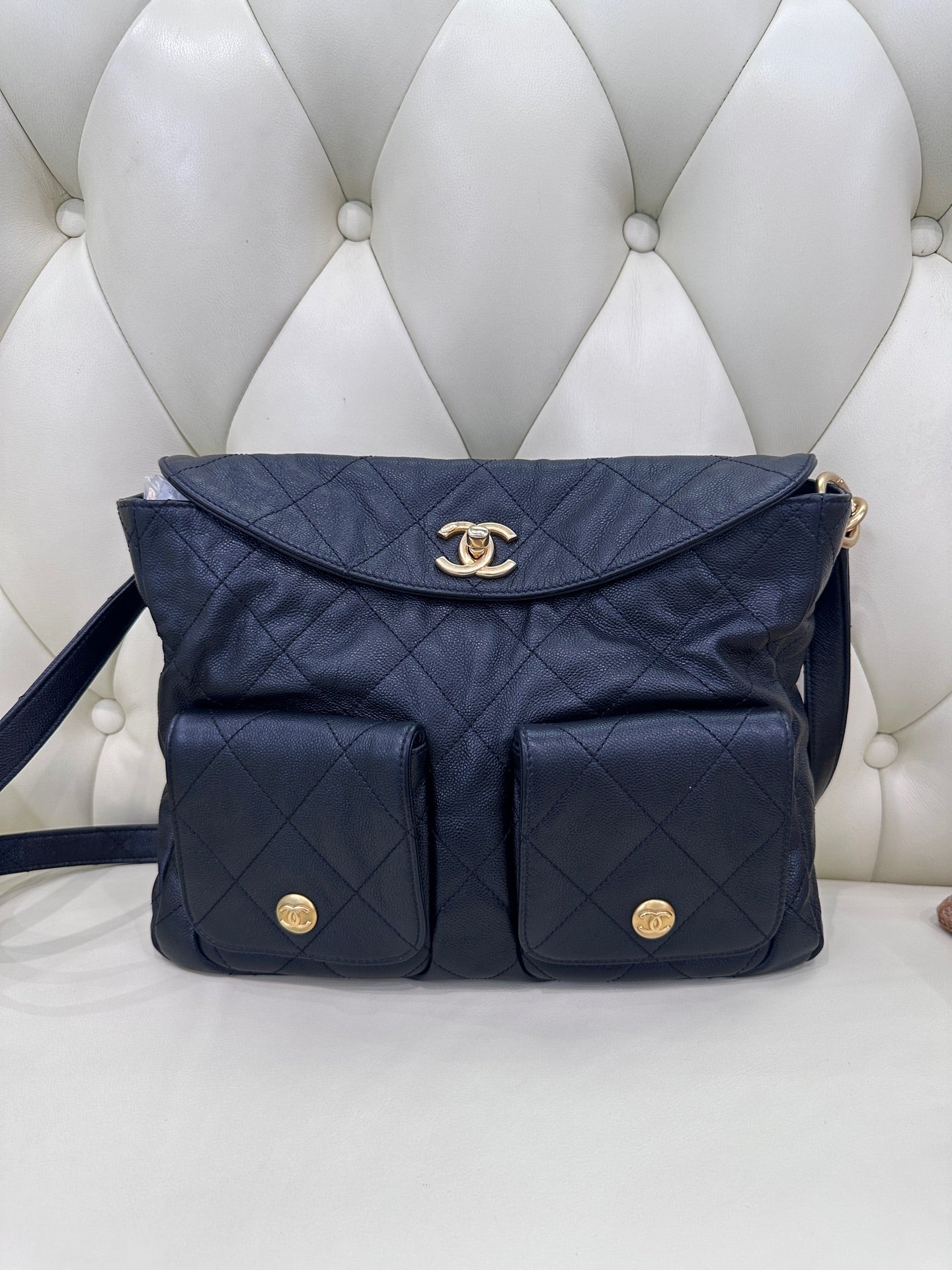 Chanel Handheld, shoulder, and crossbody bag Messenger Bag AS5384-B19489-94305