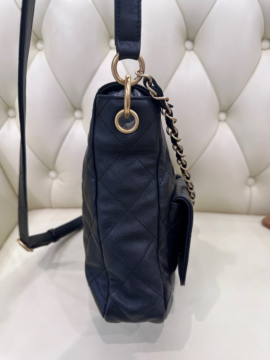 Chanel Handheld, shoulder, and crossbody bag Messenger Bag AS5384-B19489-94305