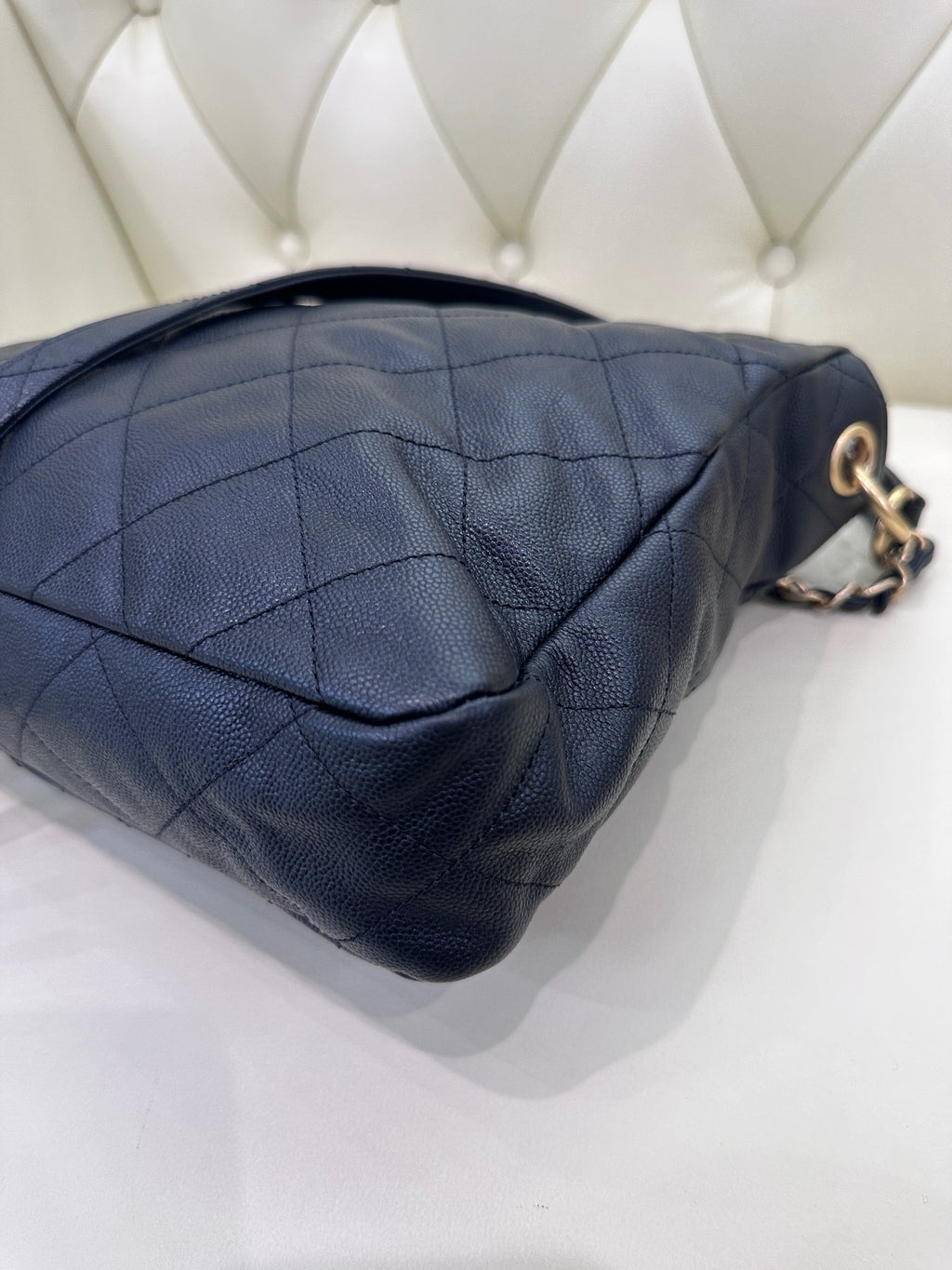 Chanel Handheld, shoulder, and crossbody bag Messenger Bag AS5384-B19489-94305
