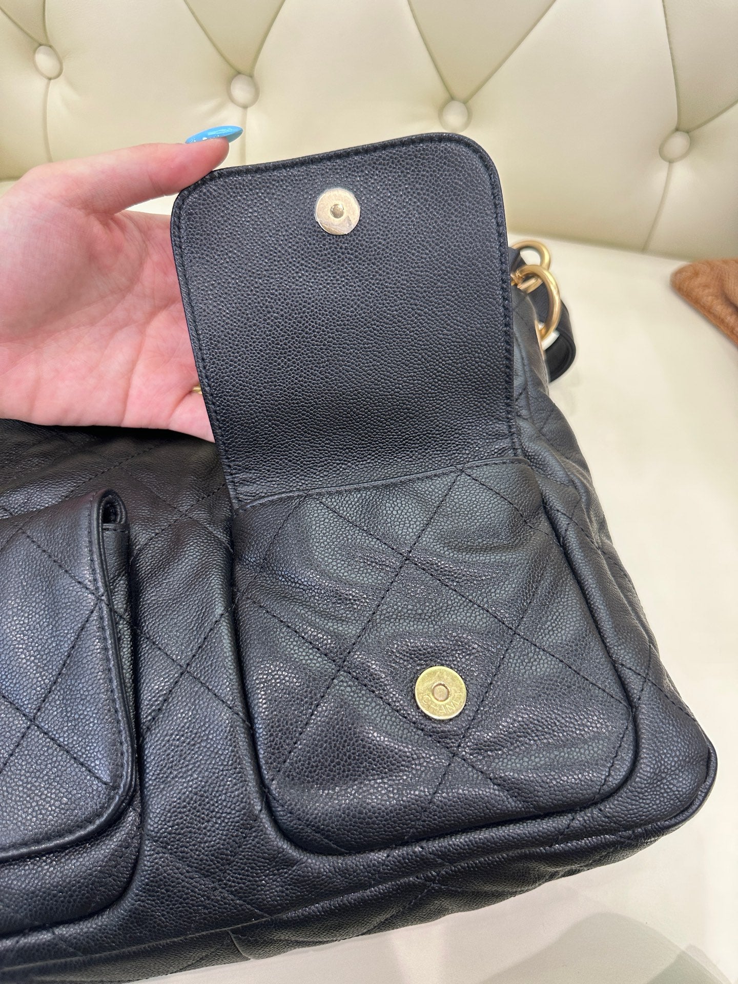 Chanel Handheld, shoulder, and crossbody bag Messenger Bag AS5384-B19489-94305