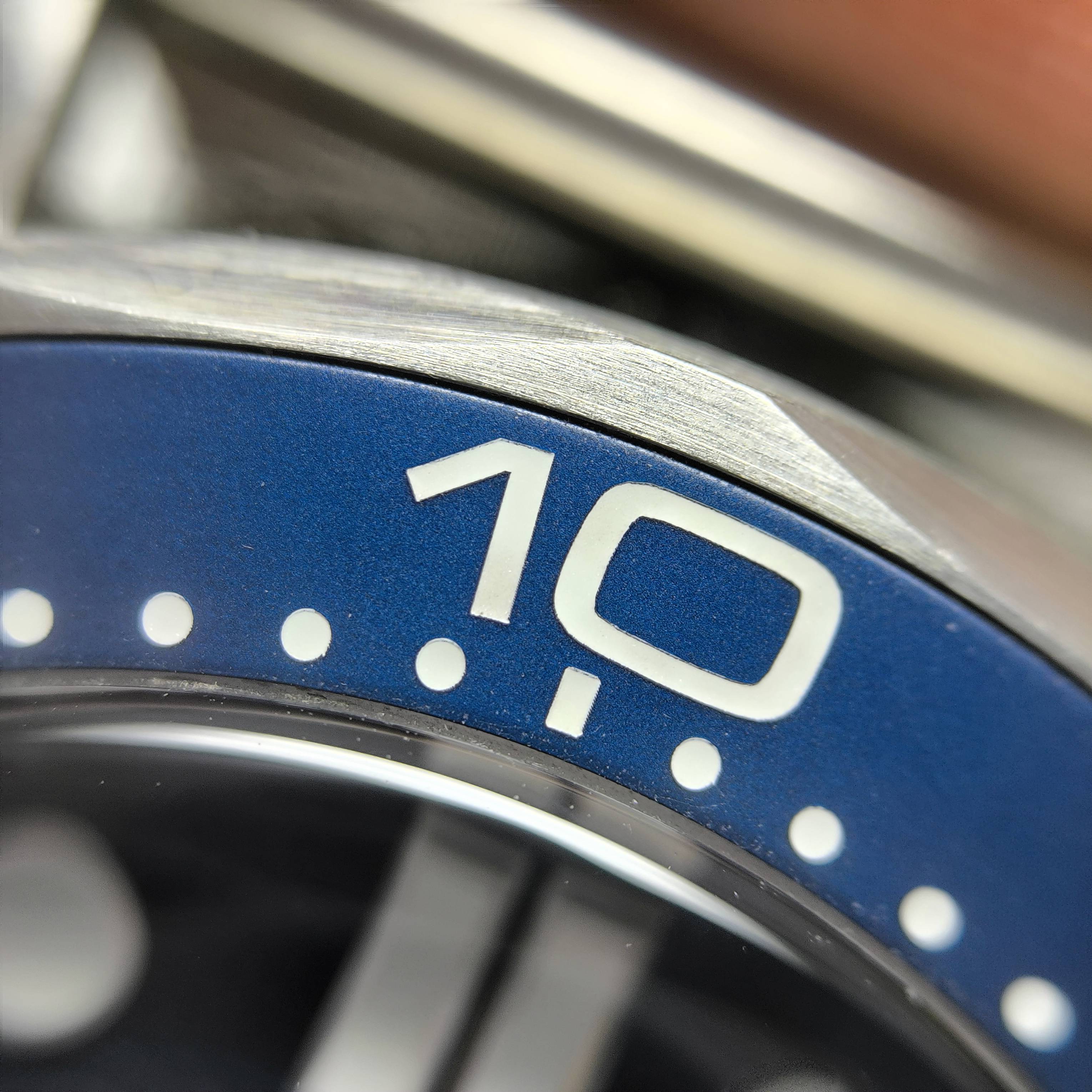 Omega Seahorse Series 42 210.30.42.20.03.002
