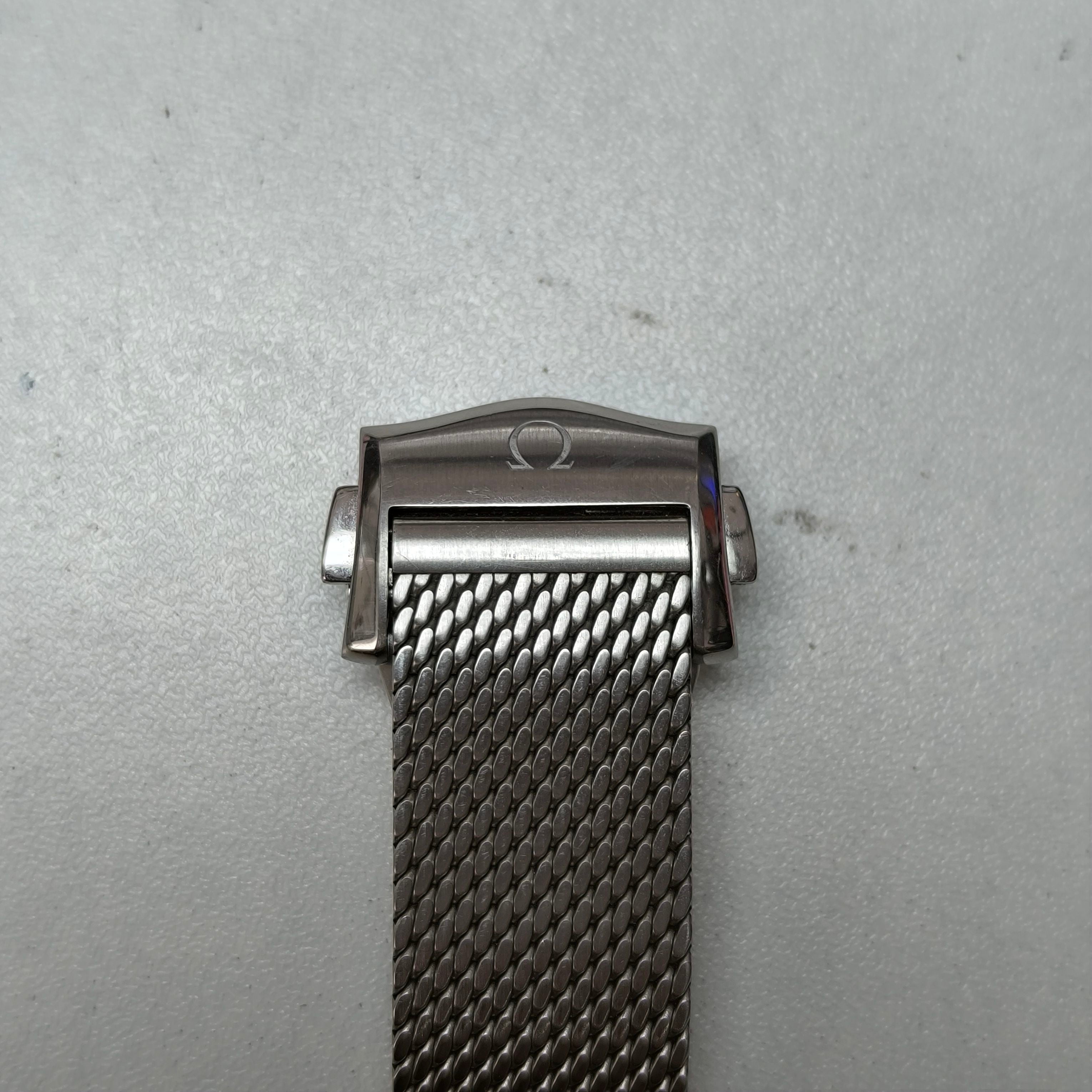 Omega Seahorse Series 42 210.30.42.20.03.002
