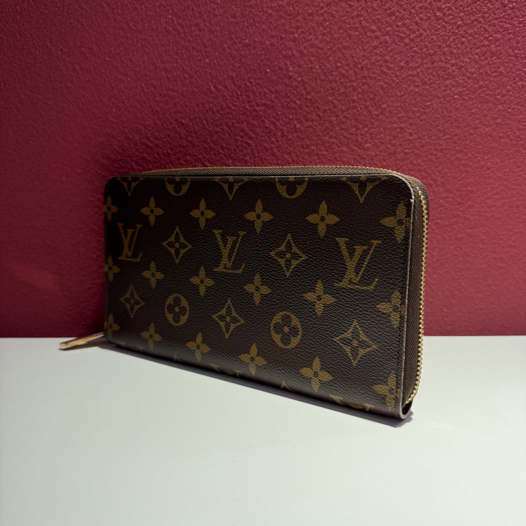 Louis Vuitton Clutch 21.0x 12.0 cm M62581