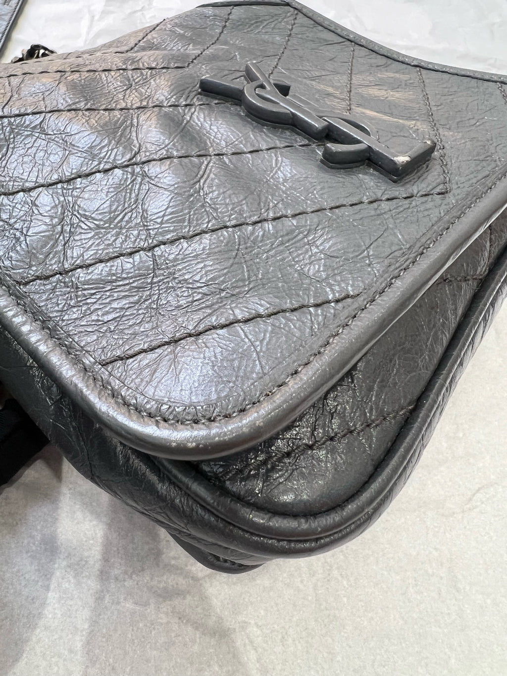 Saint laurent Gray