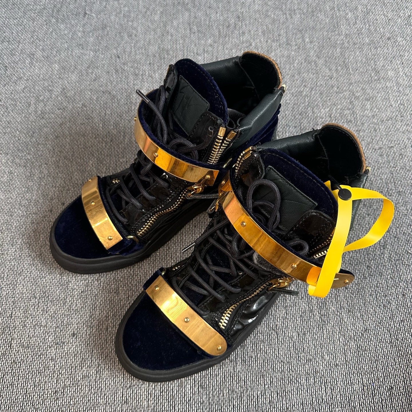 空白 Velvet Lifestyle sneakers