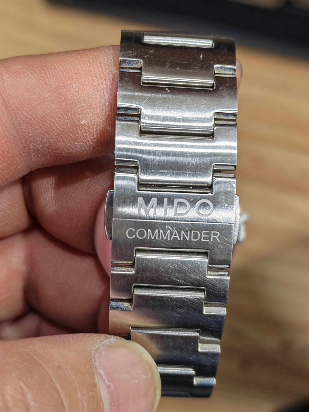 Mido Commander Automatic (self-winding) watch 40 millimeters M021.407.11.411.00