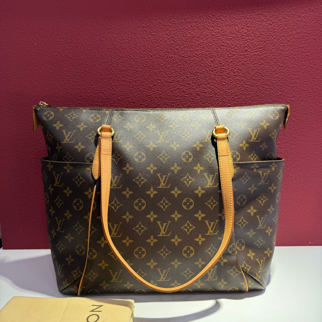 Louis Vuitton Tote