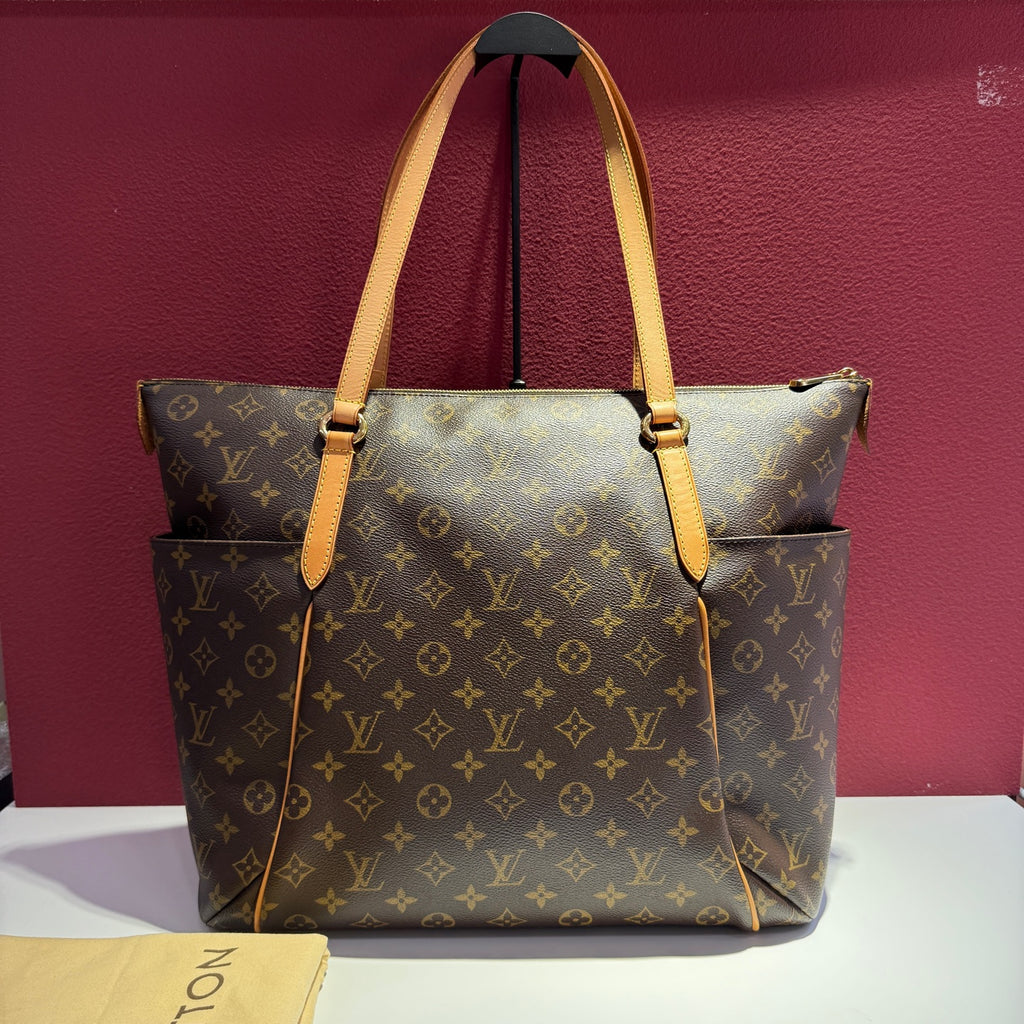 Louis Vuitton Tote