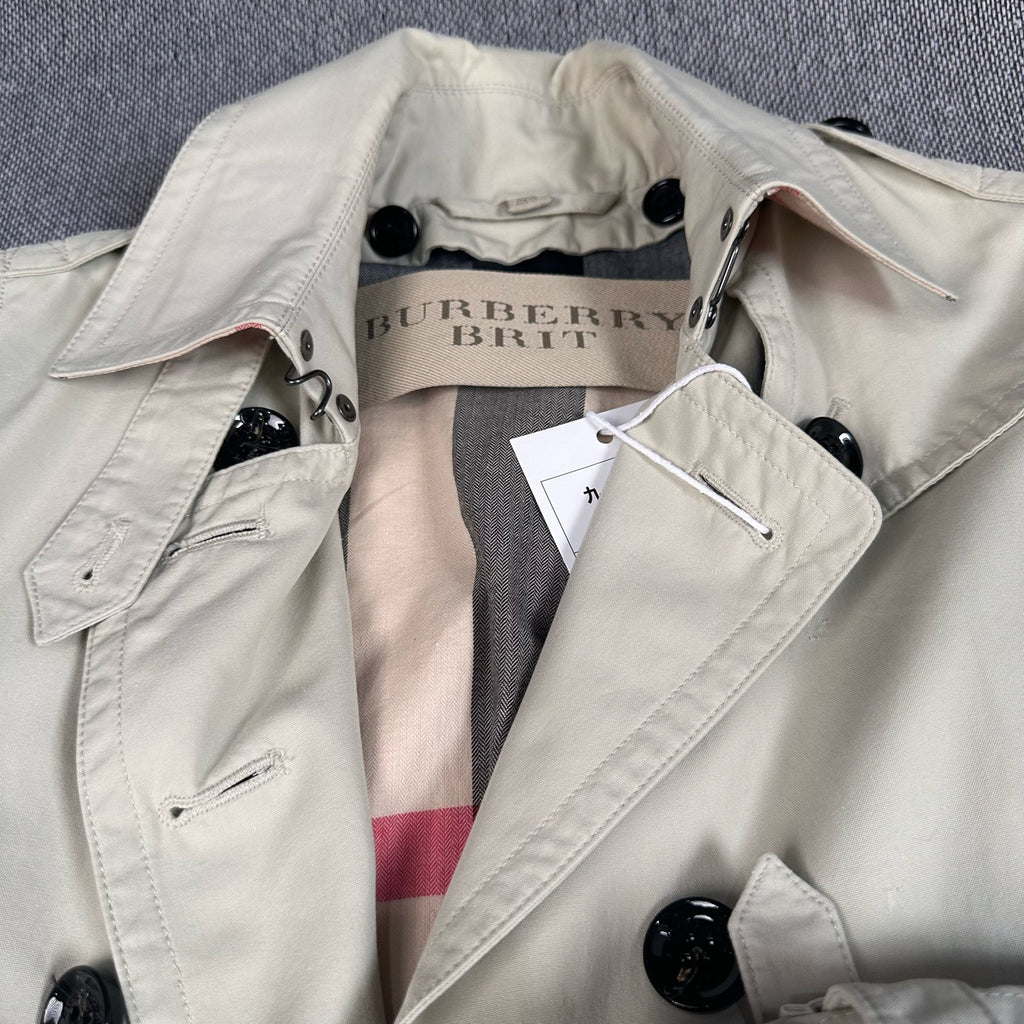 Burberry Trench coat
