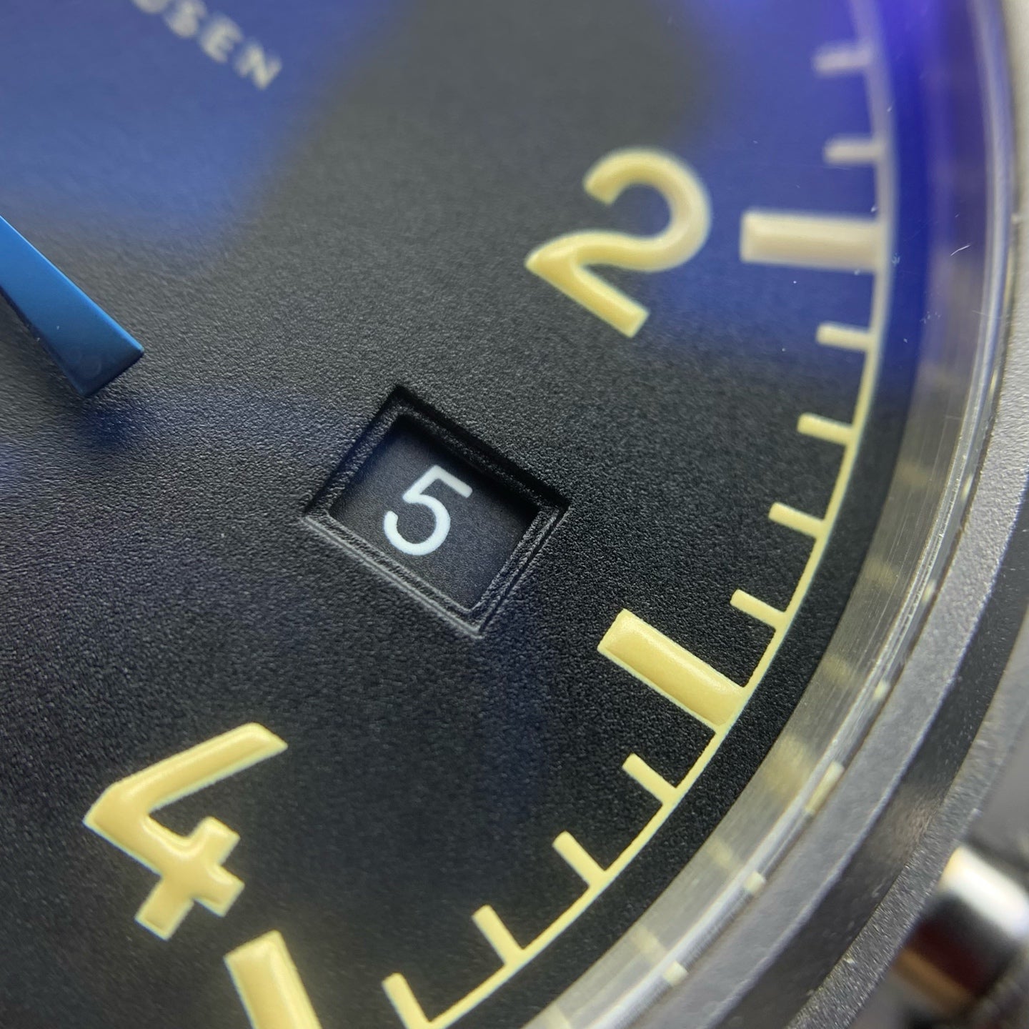 IWC Pilot 40 millimeters IW327006