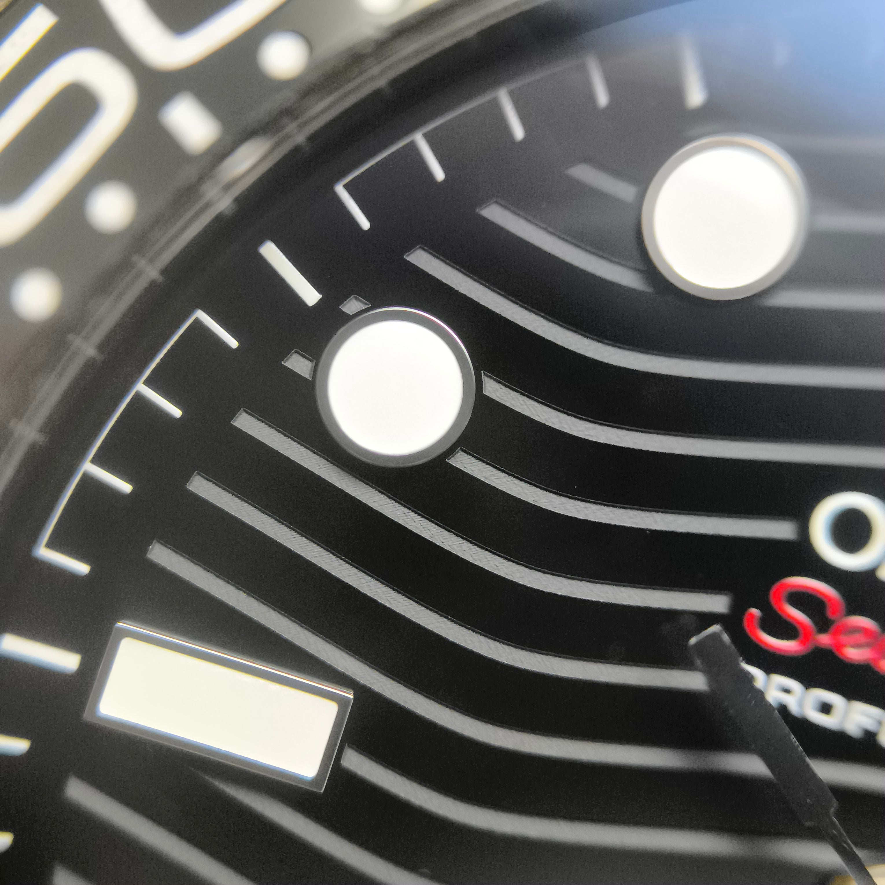 Omega Seahorse Series 42 210.30.42.20.01.001