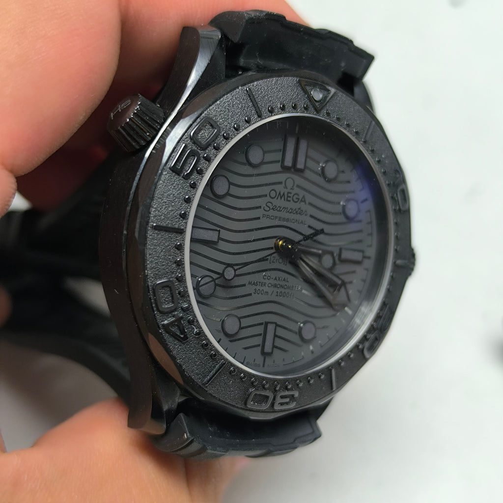 Omega Seahorse Series 43.5 210.92.44.20.01.003