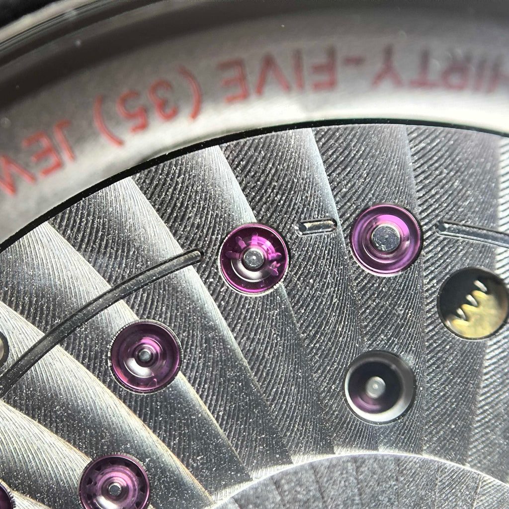 Omega Seahorse Series 43.5 210.92.44.20.01.003