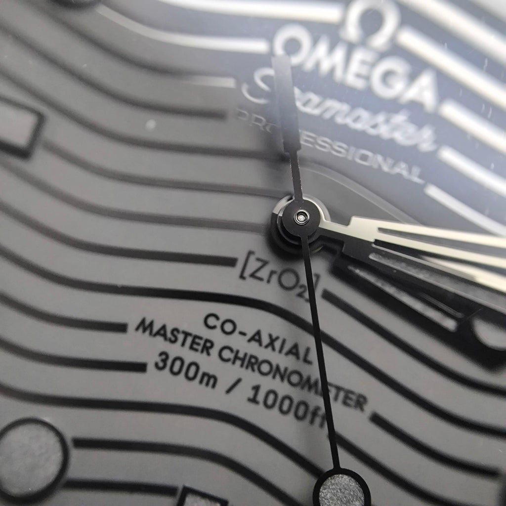 Omega Seahorse Series 43.5 210.92.44.20.01.003