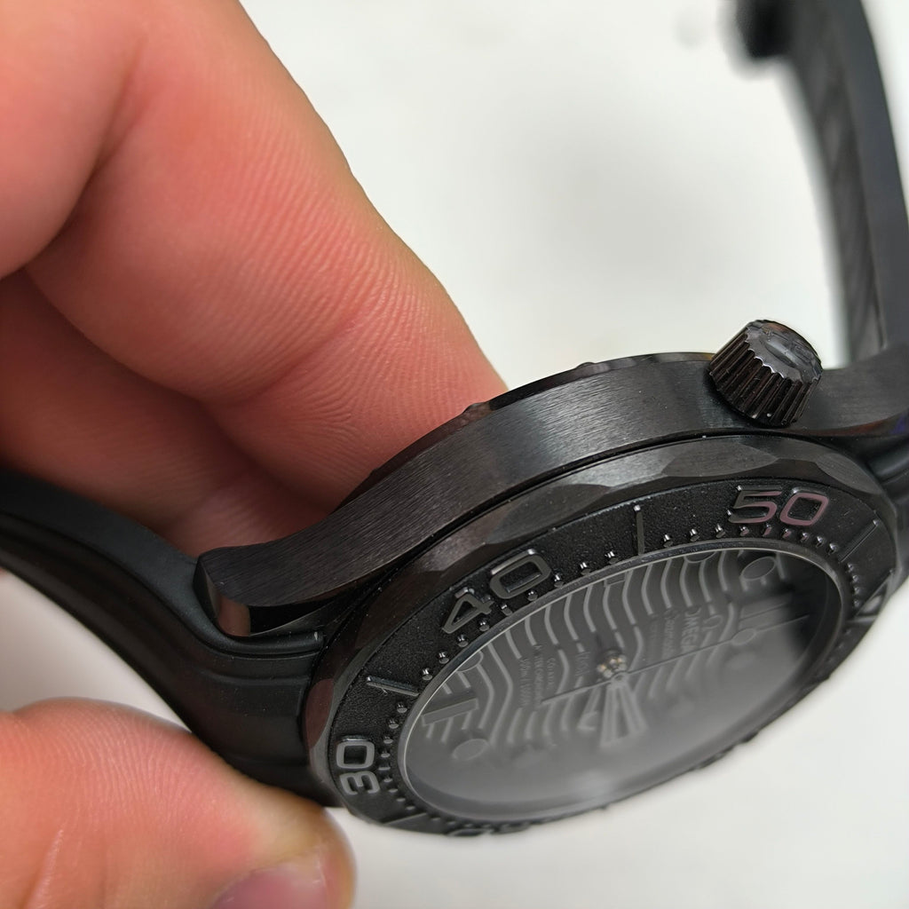 Omega Seahorse Series 43.5 210.92.44.20.01.003