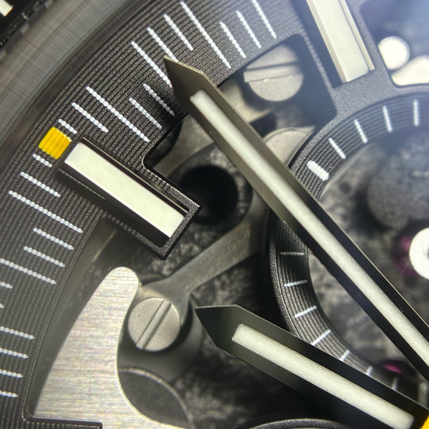 Omega Professional Series 44.25 311.92.44.30.01.001