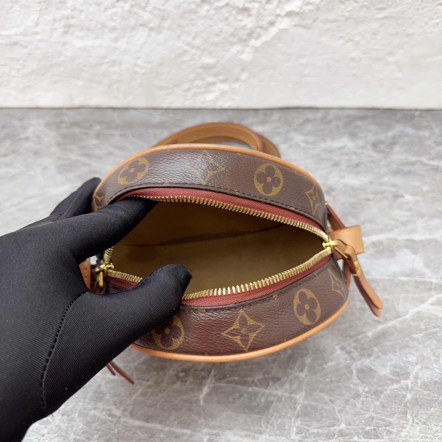 Louis Vuitton Crossbody