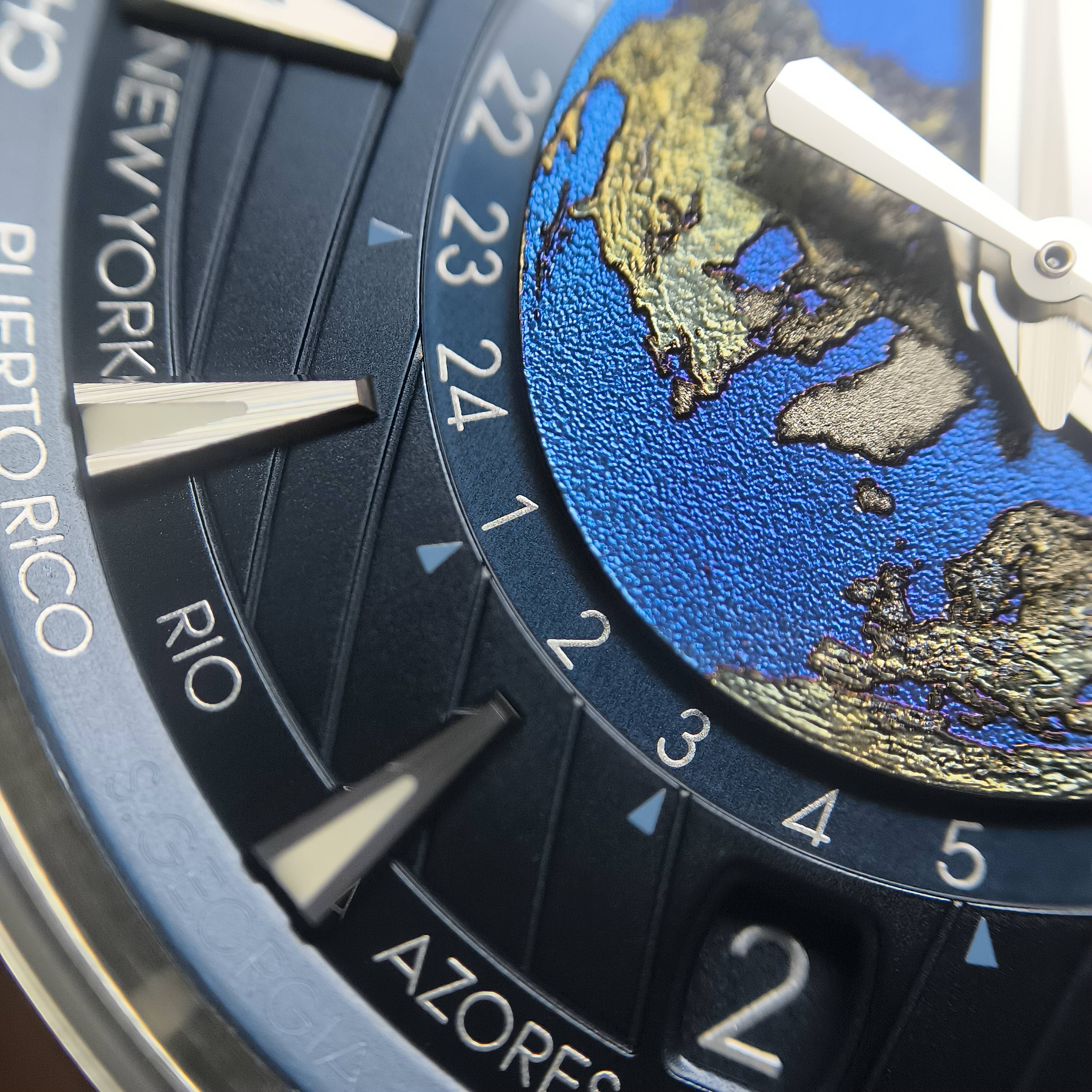 Omega Seahorse Series 43 220.10.43.22.03.001