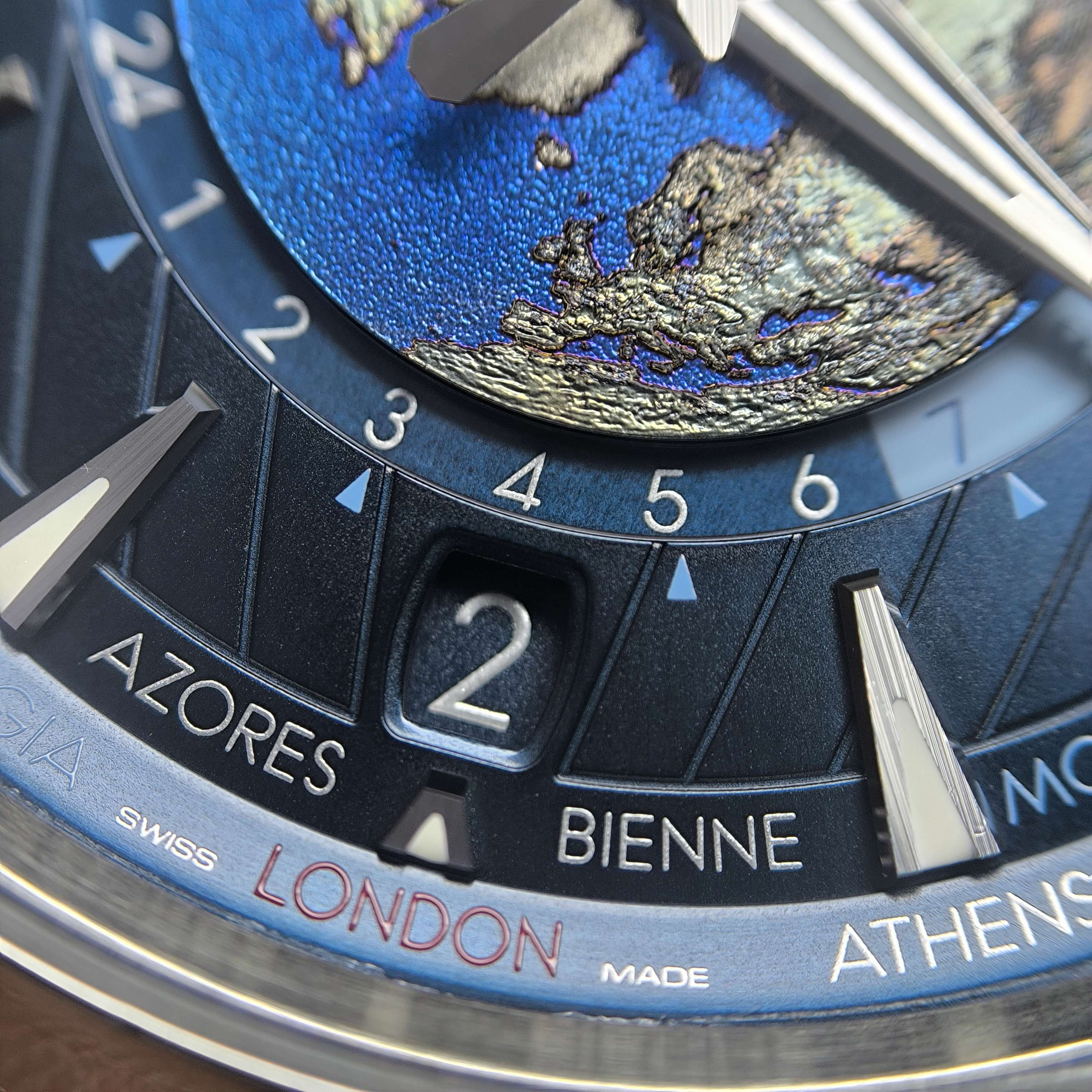 Omega Seahorse Series 43 220.10.43.22.03.001