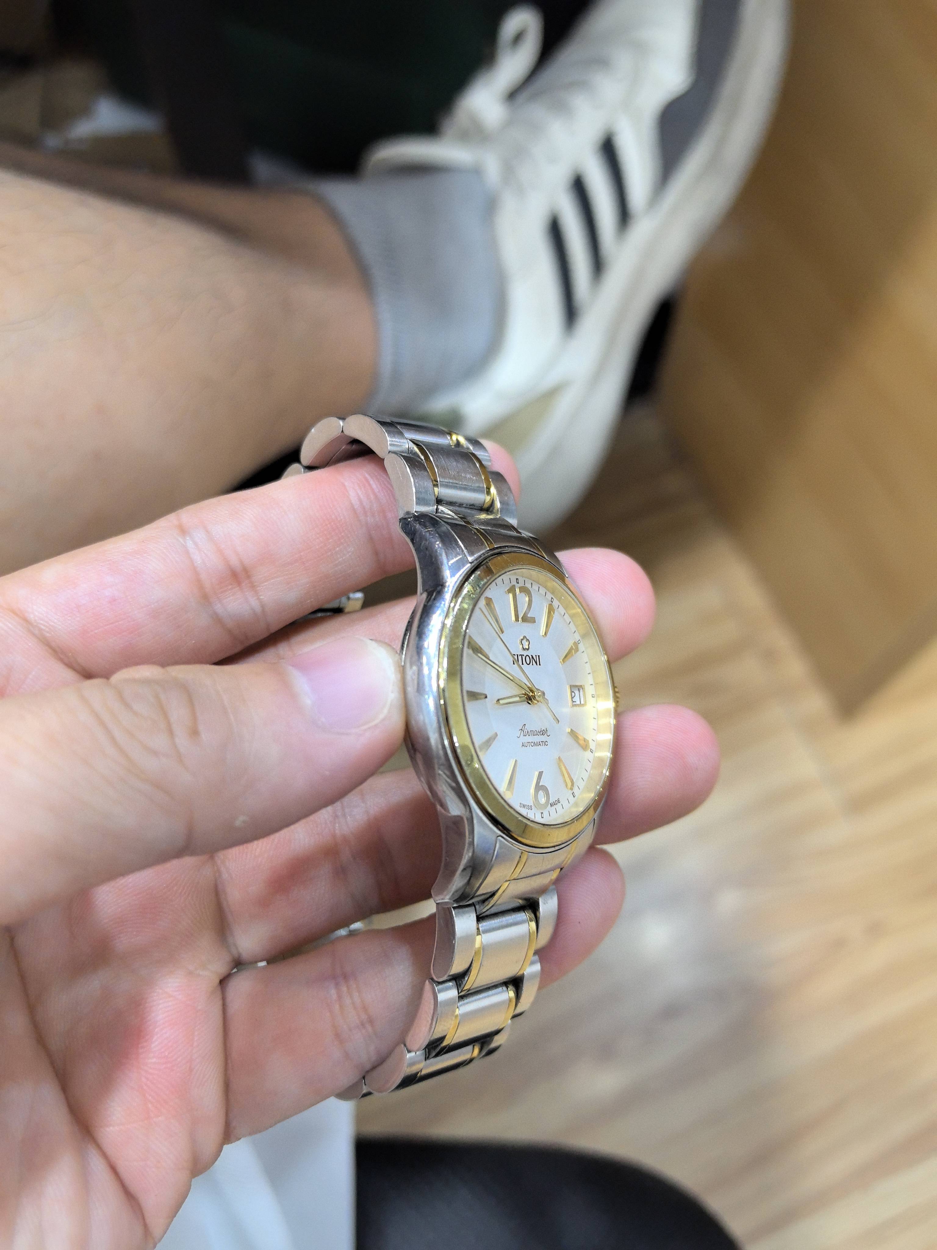 梅花 Automatic (self-winding) watch