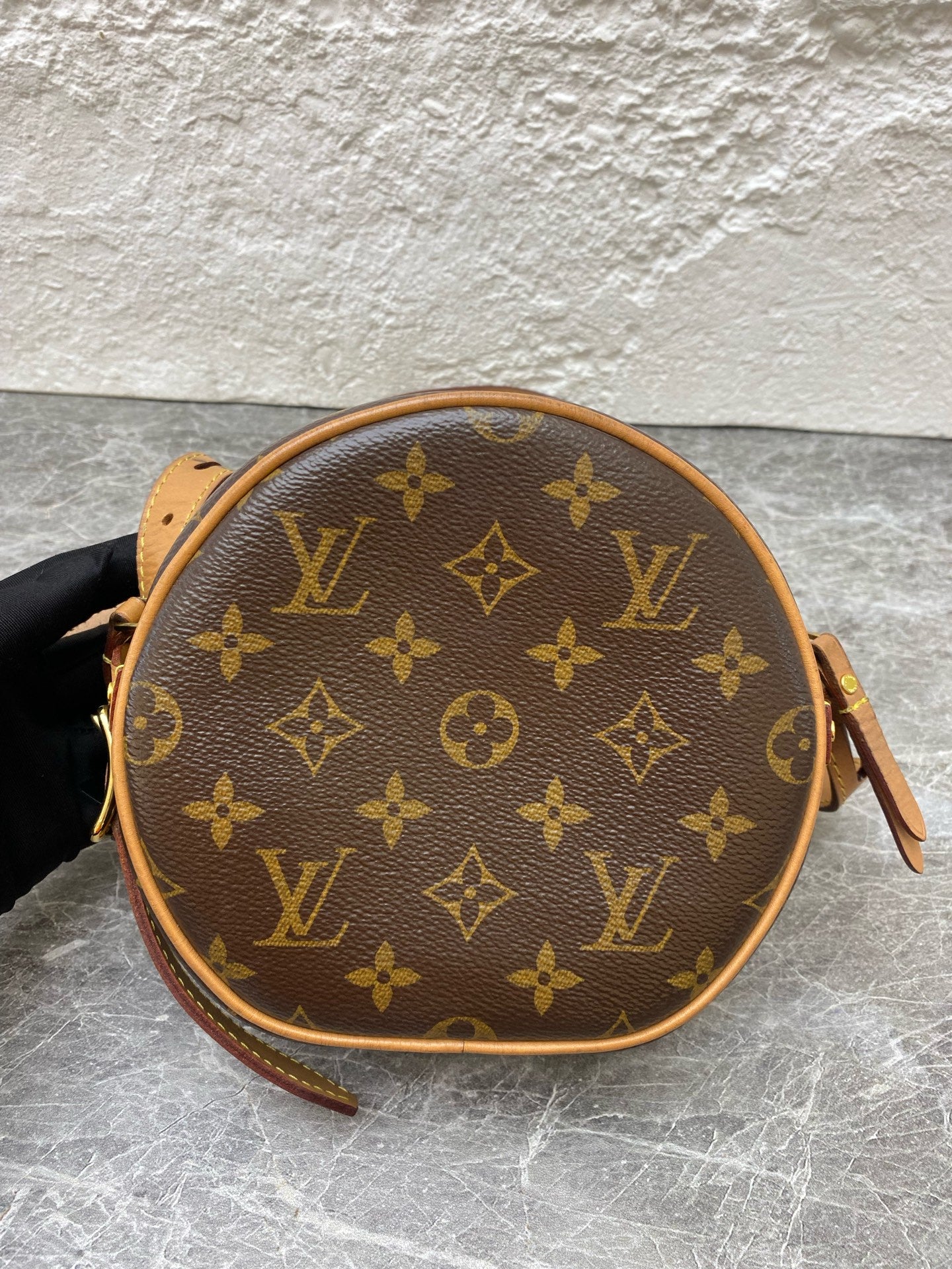 Louis Vuitton Crossbody