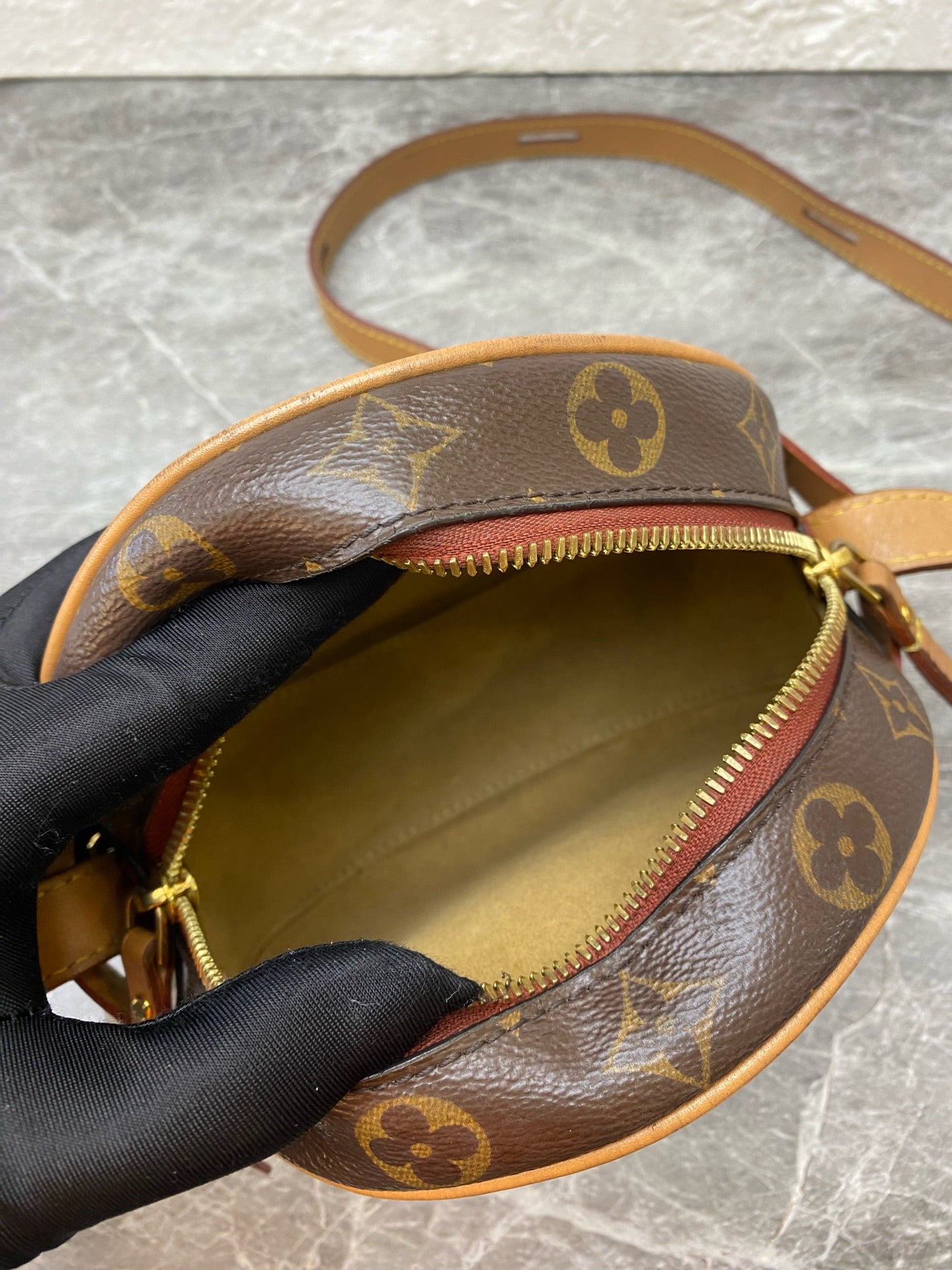 Louis Vuitton Crossbody