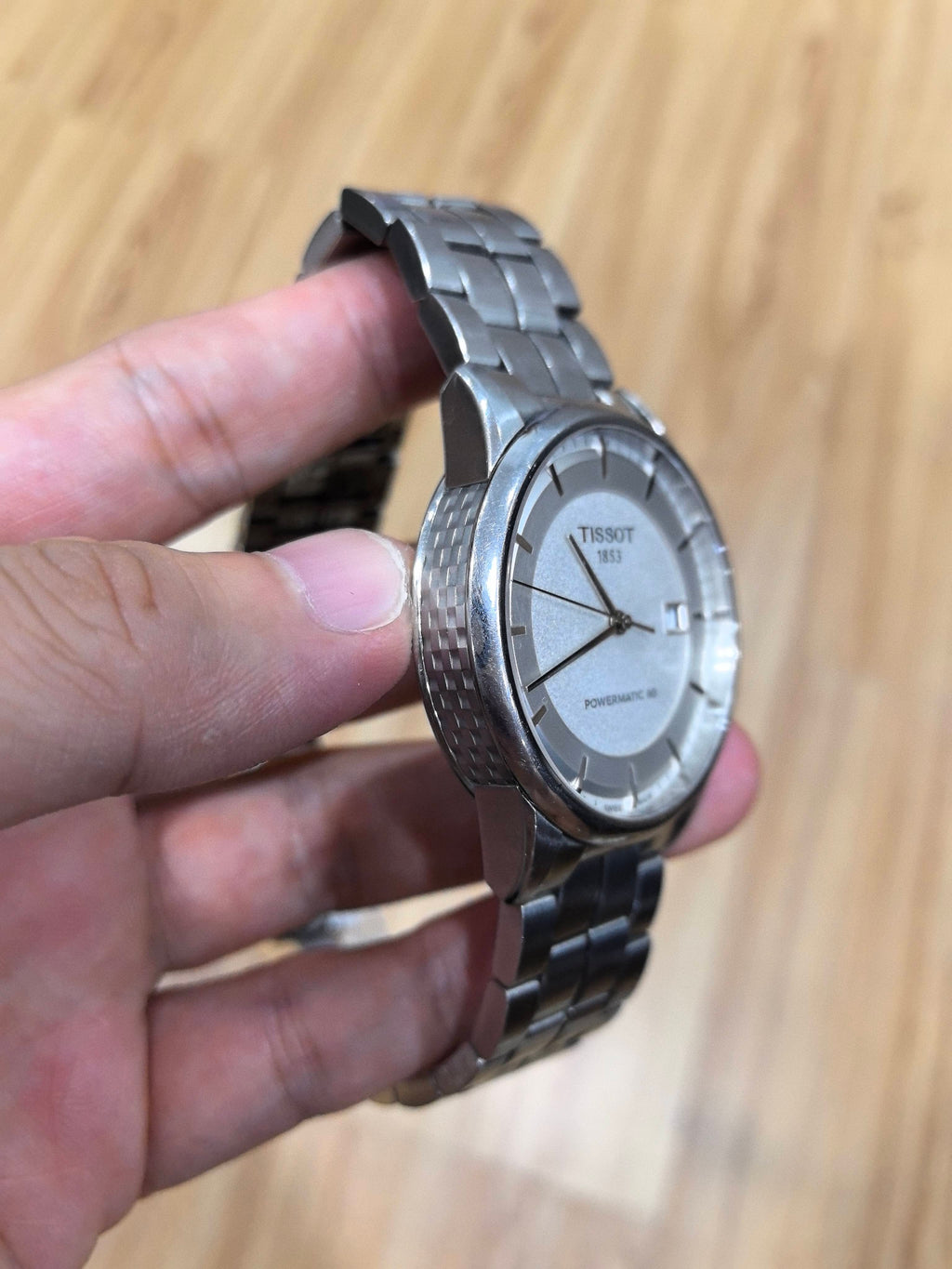 Tissot Classic Automatic (self-winding) watch 41 millimeters T086.407.11.031.00