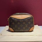 Louis Vuitton M45528