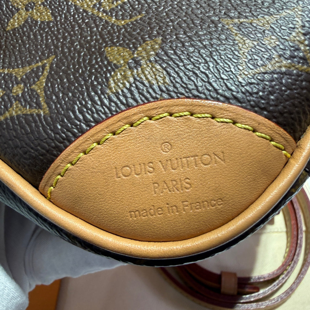 Louis Vuitton M45528