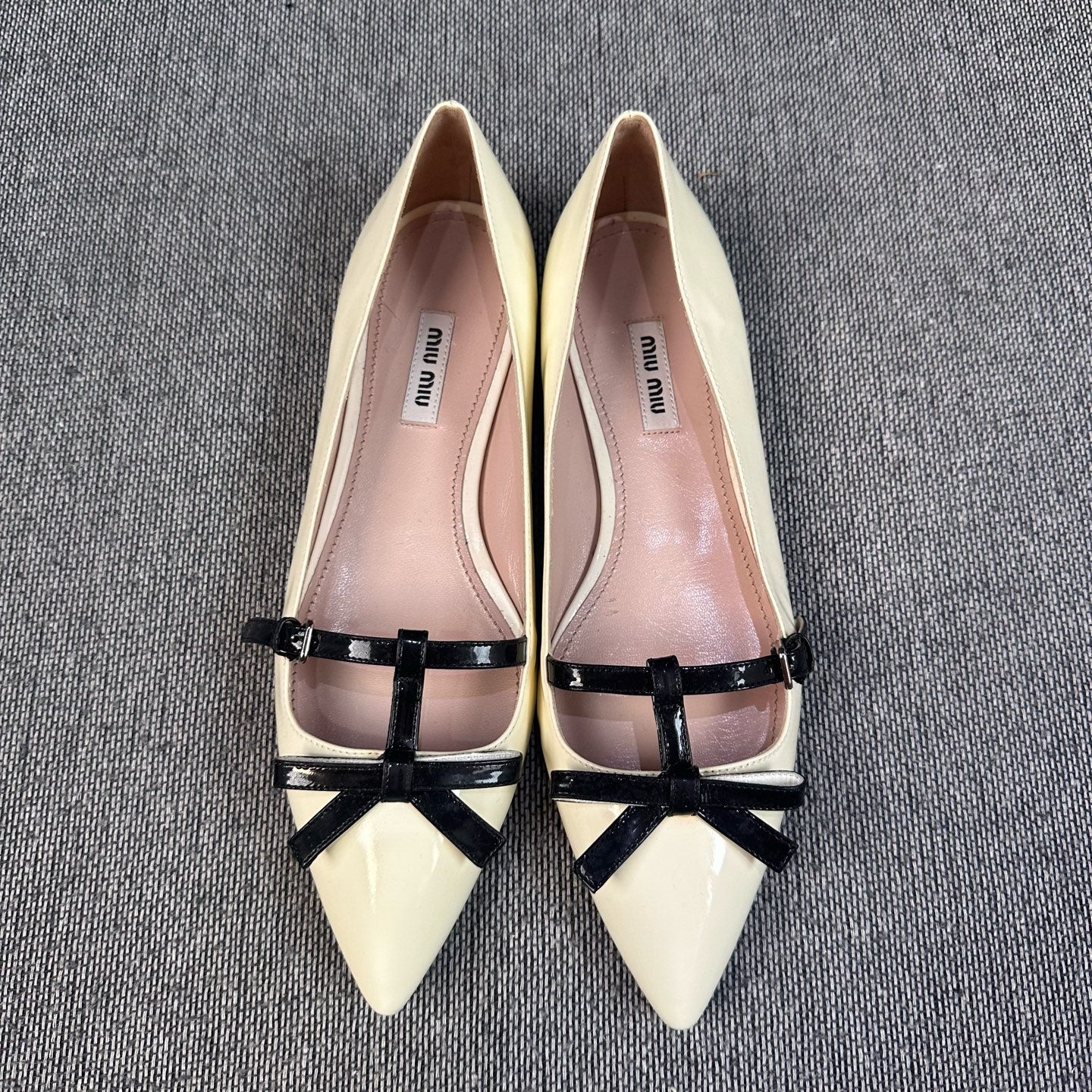 Miu Miu Flat shoes