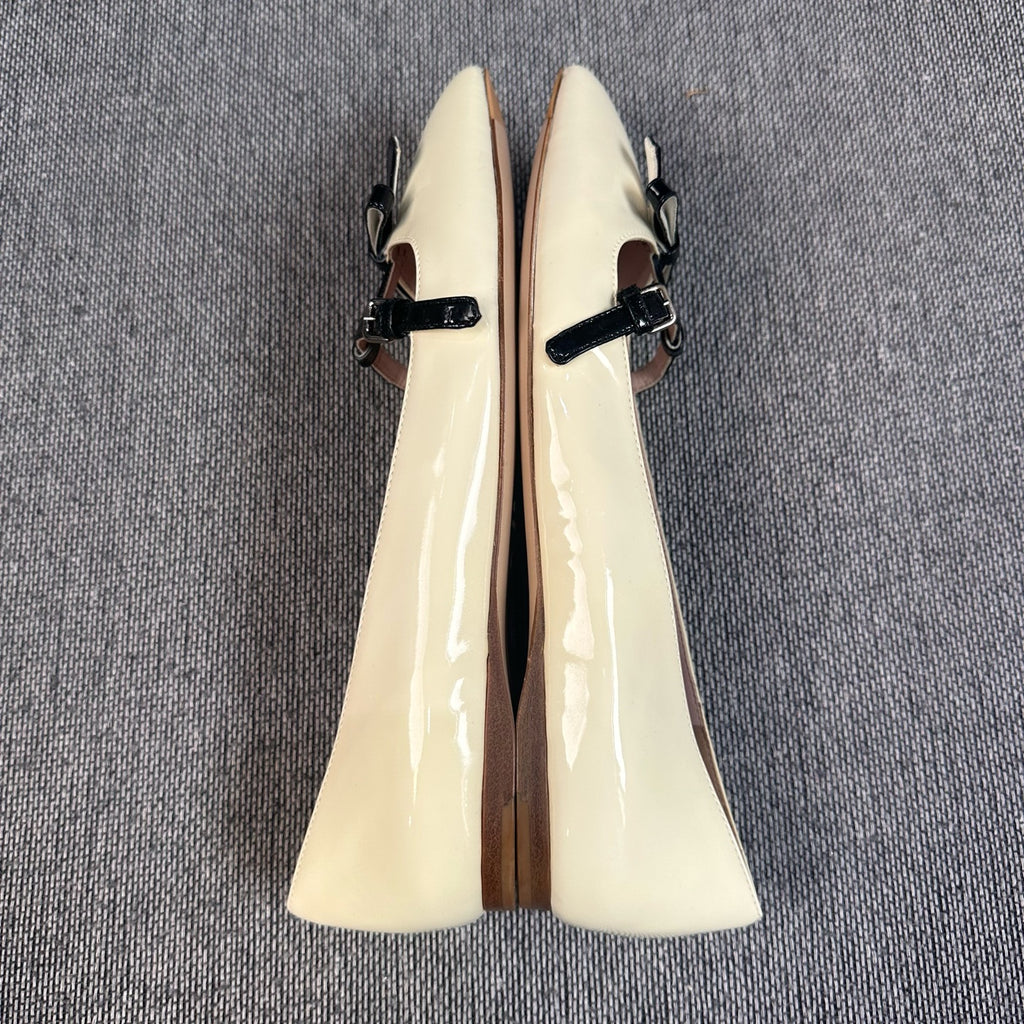 Miu Miu Flat shoes