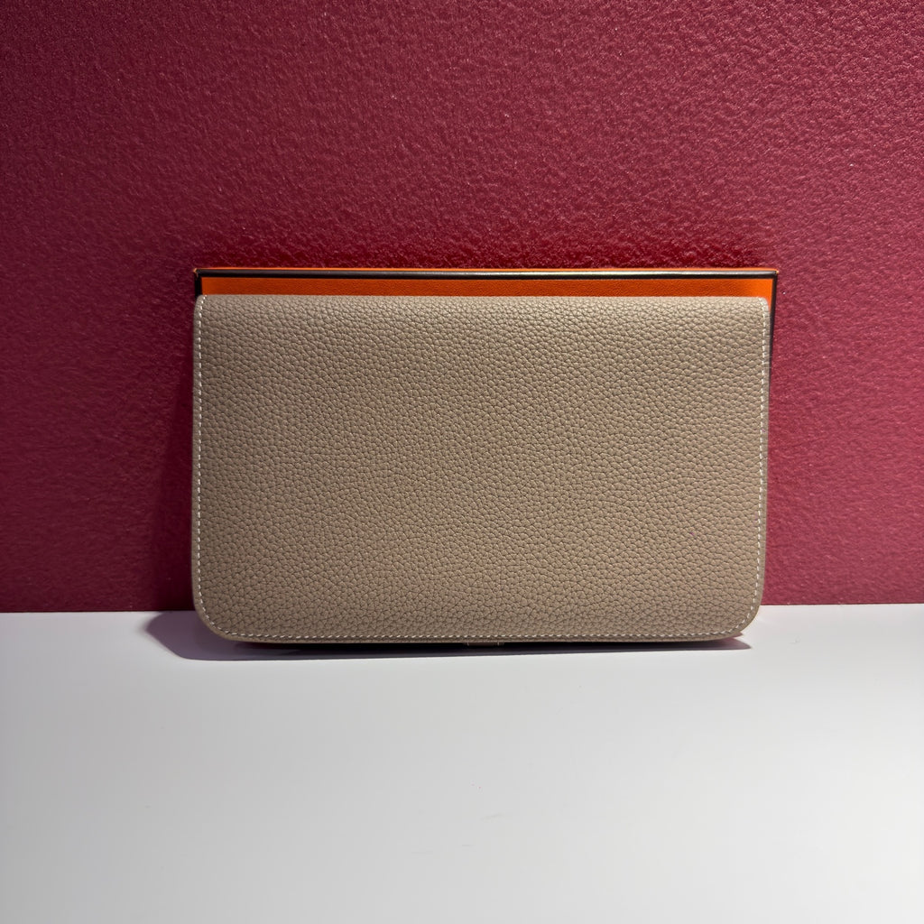 Hermes Clutch Dimensions: 20.1 cm (length) x 12.5 cm (width) x 0.4 cm (thickness) H043070CK18