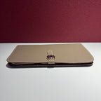 Hermes Clutch Dimensions: 20.1 cm (length) x 12.5 cm (width) x 0.4 cm (thickness) H043070CK18