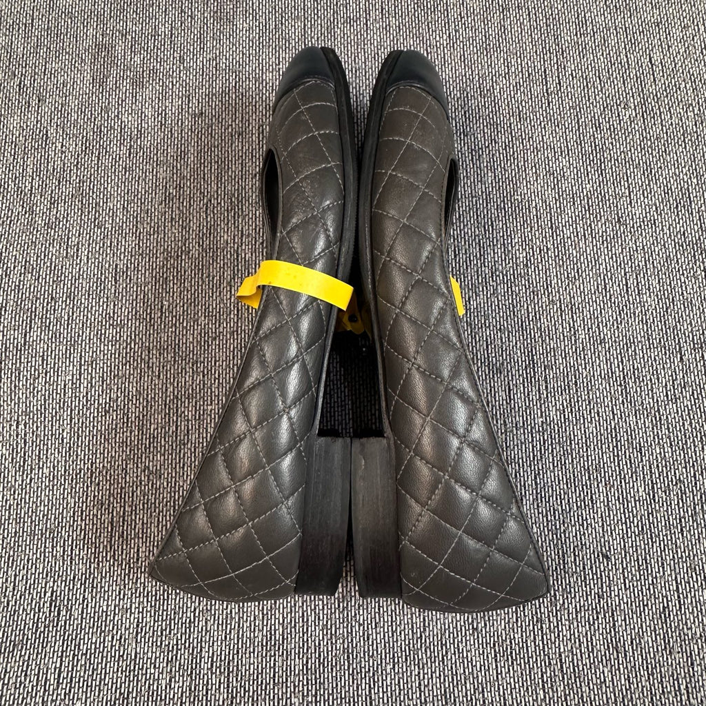Chanel Flat shoes
