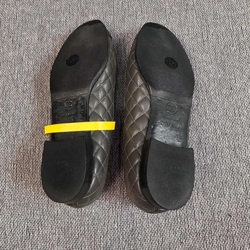 Chanel Flat shoes